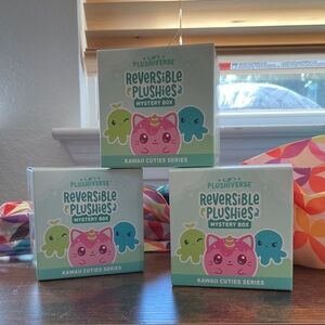 Plushiverse Reversible Plushies Mystery Box